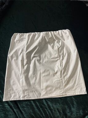 Shiny White Vinyl Mini Skirt